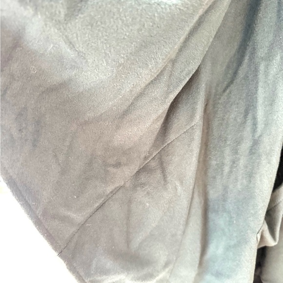 Hourihan by Jimmy Hourihan made in Ireland forrest green wool and cashmere cape - Picture 8 of 13